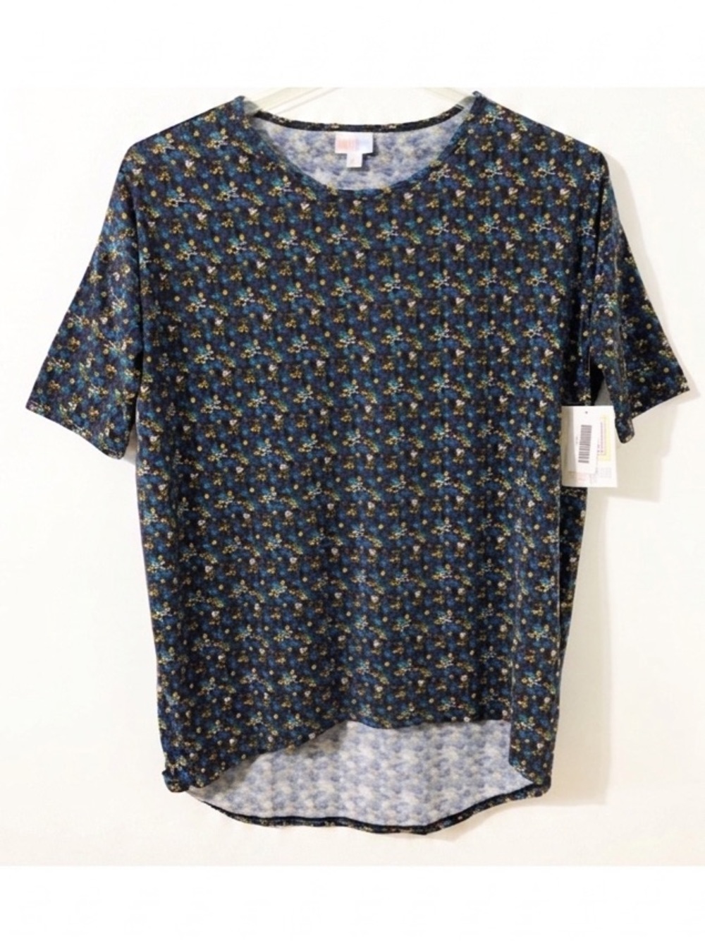 NWT LulaRoe Julia HiLo Patterned Short Sleeve Tee Rounded Neckline 🔵🟡🟣
